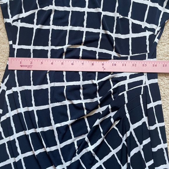 Connected Apparel dress - Picture 4 of 5